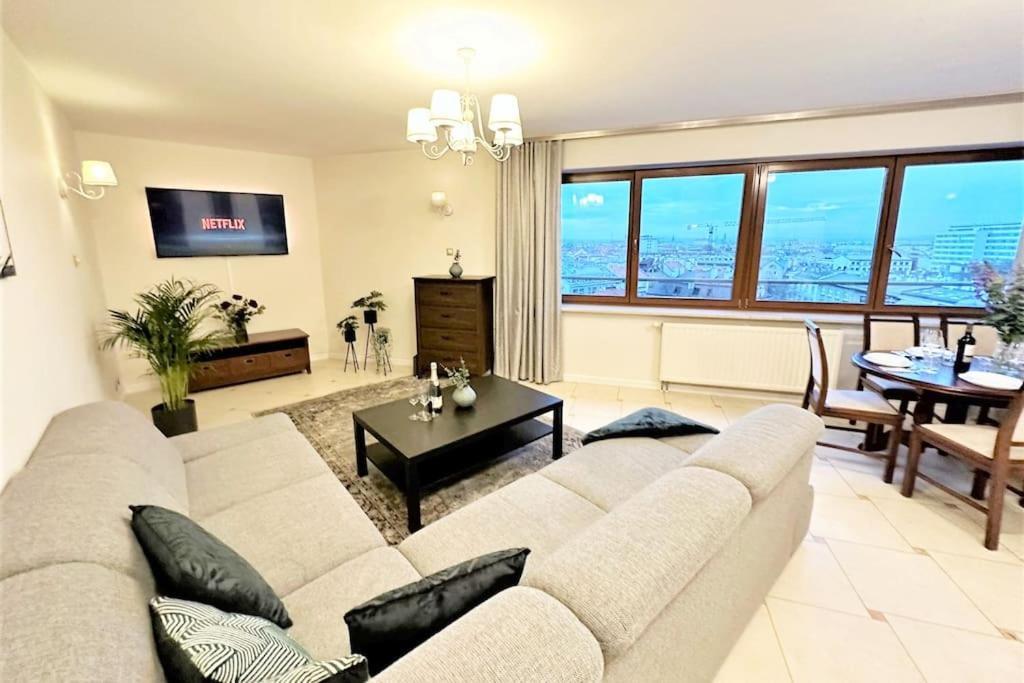 Exclusive Penthouse Near Citycenter 120M2 +Netflix Красков Екстериор снимка