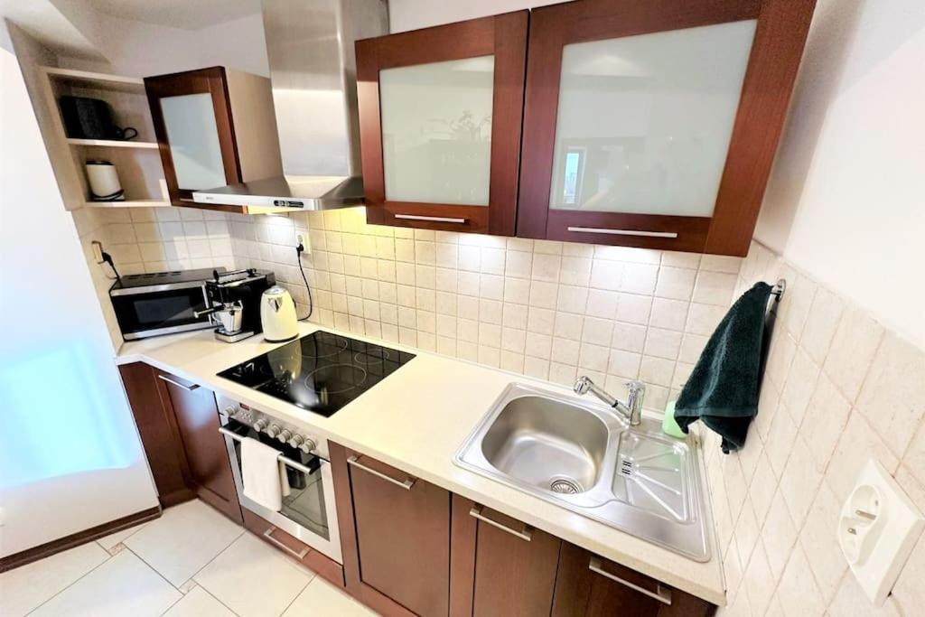 Exclusive Penthouse Near Citycenter 120M2 +Netflix Красков Екстериор снимка