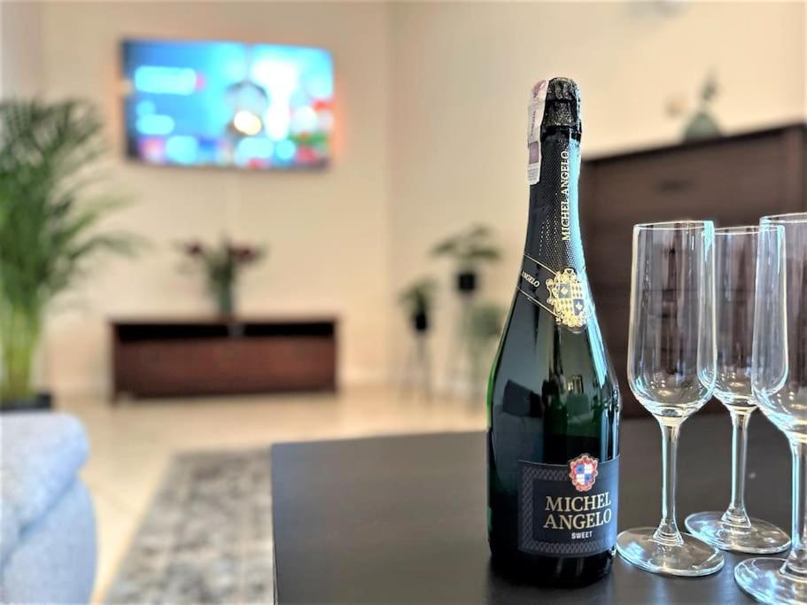 Exclusive Penthouse Near Citycenter 120M2 +Netflix Красков Екстериор снимка