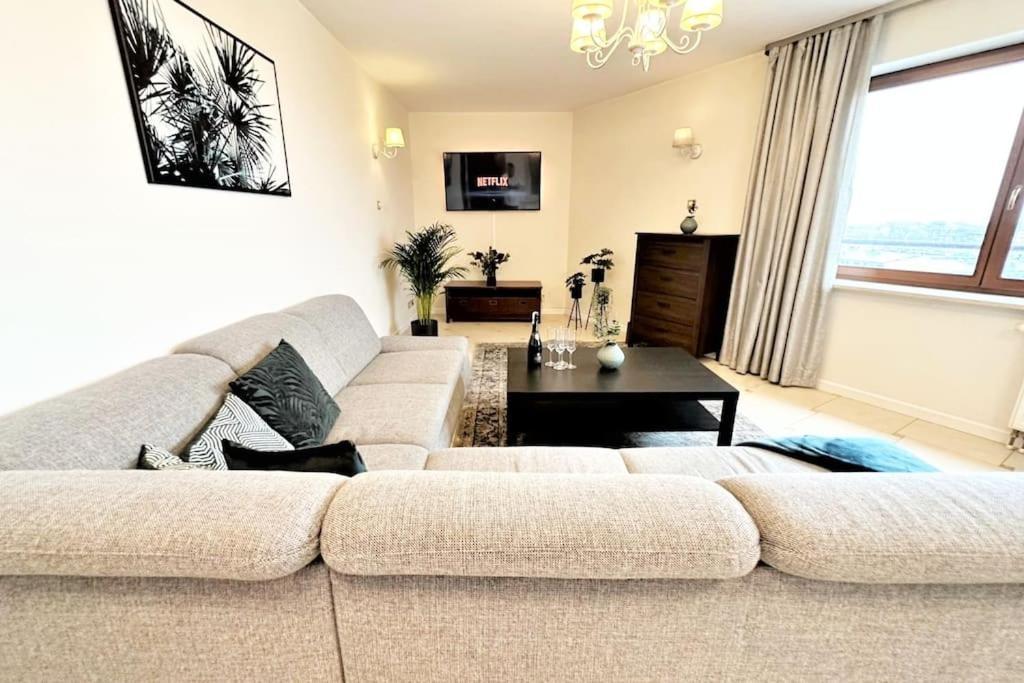Exclusive Penthouse Near Citycenter 120M2 +Netflix Красков Екстериор снимка